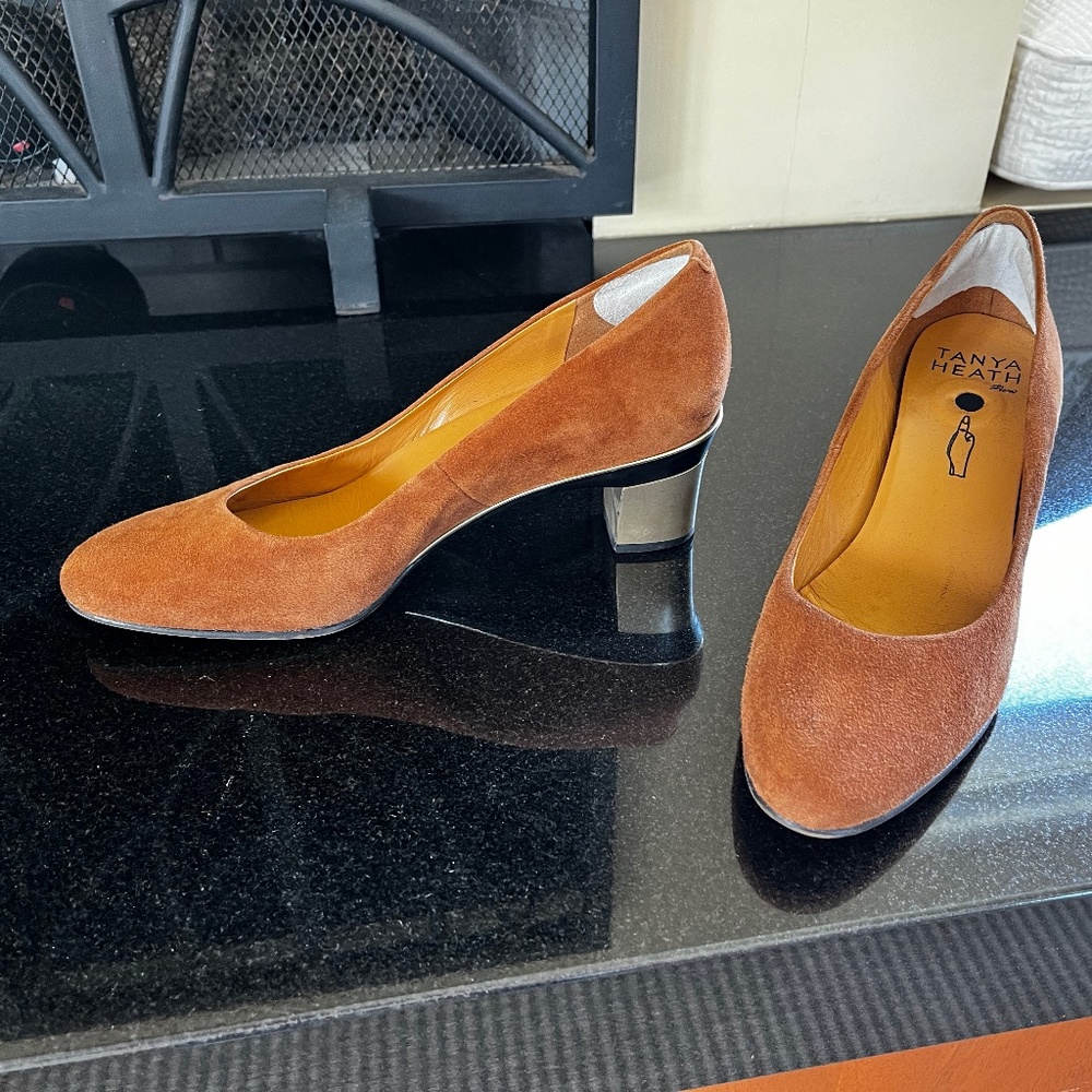 Tanya Heath "Sabine" Noisette Suede pumps with 2 set of heels.